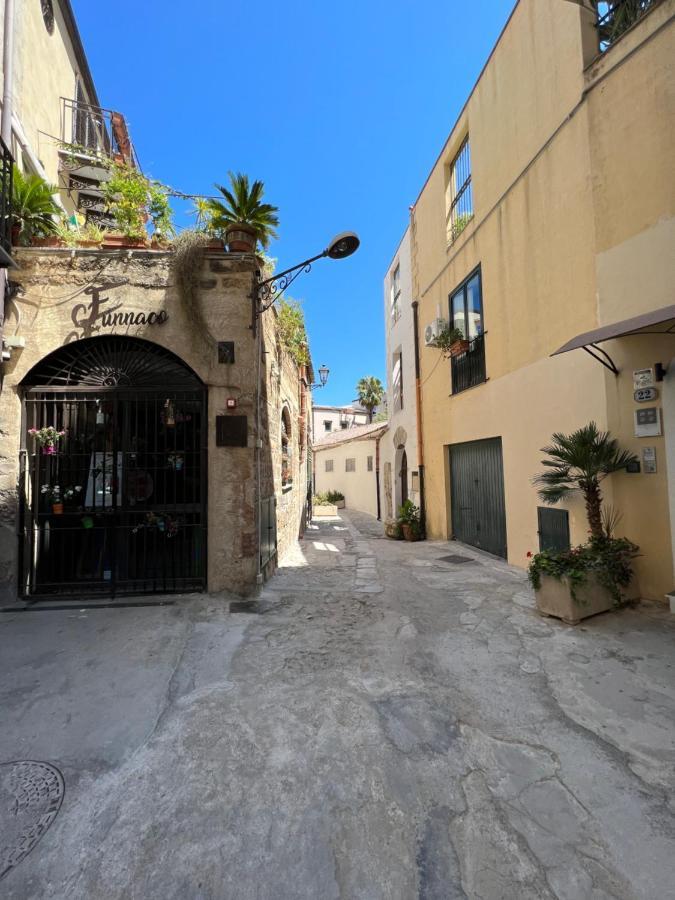 Vicolo Del Vento Stanza Scirocco Hotel Palermo Exterior foto